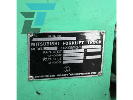 Nestekaasutrukki 1999  Mitsubishi FG25 LPG Heftruck (13)