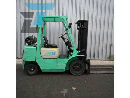 Nestekaasutrukki 1999  Mitsubishi FG25 LPG Heftruck (5)