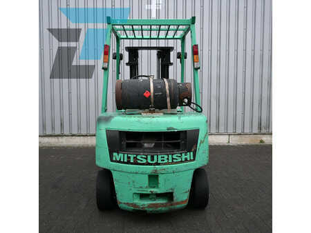 Nestekaasutrukki 1999  Mitsubishi FG25 LPG Heftruck (6)