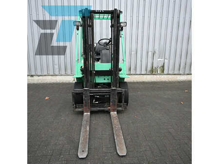 Nestekaasutrukki 1999  Mitsubishi FG25 LPG Heftruck (9)