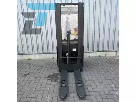 Magasemelésű béka 2021  Linde L12 I Elektrische stapelaar (17)