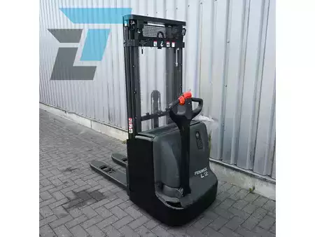 Magasemelésű béka 2021  Linde L12 I Elektrische stapelaar (3)