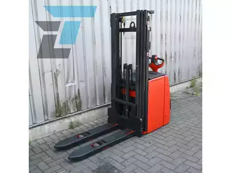 Wózek wysokiego podnoszenia 2016  Linde L14 Elektrische stapelaar (2)