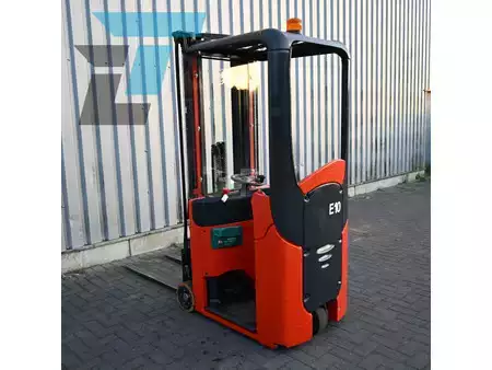 Smalle gangen trucks 2003  Linde E10 TX 5253 Elektrische smalle gang heftruck (8)