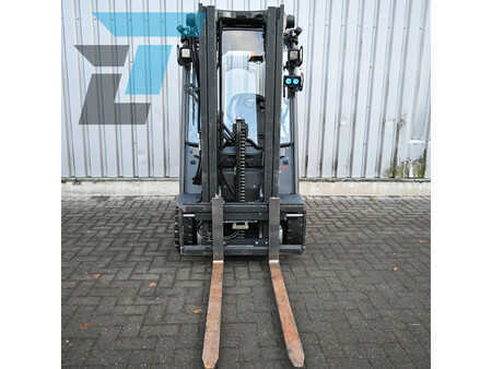 Elektro čtyřkolový VZV 2018  Linde E16-02 Elektrische heftruck (10)