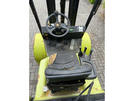 Carrelli elevatori GPL 1996  Clark CGP 25 LPG Heftruck (13)