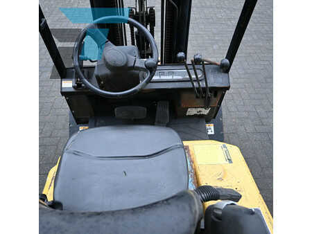 Dízel targoncák 1999  Yale GDP25RH Diesel heftruck (13)