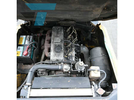 Dízel targoncák 1999  Yale GDP25RH Diesel heftruck (16)