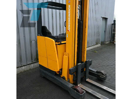 Schubmaststapler 2002  Jungheinrich ETV 214 Elektrische reachtruck (12)
