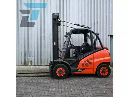 Gázüzemű targoncák 2015  Linde H40T LPG Heftruck (1)