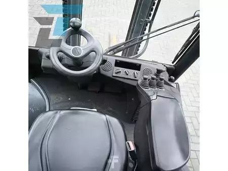 Gázüzemű targoncák 2015  Linde H40T LPG Heftruck (12)