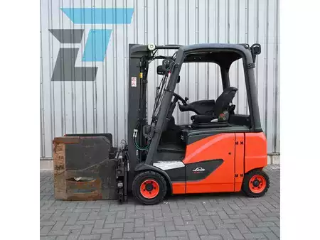 Elektromos 4 kerekű 2018  Linde E18PH-02 Linde E18PH-02 Elektrische Heftruck (1)