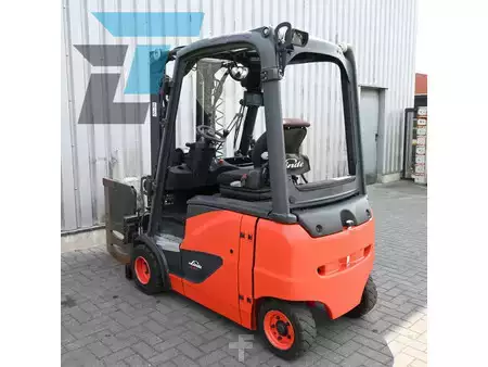 Elektromos 4 kerekű 2018  Linde E18PH-02 Linde E18PH-02 Elektrische Heftruck (9)