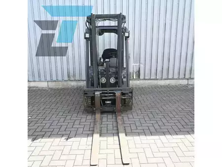 Chariots électriques à 3 roues 2011  Linde E16L-01 Elektrische heftruck (10)