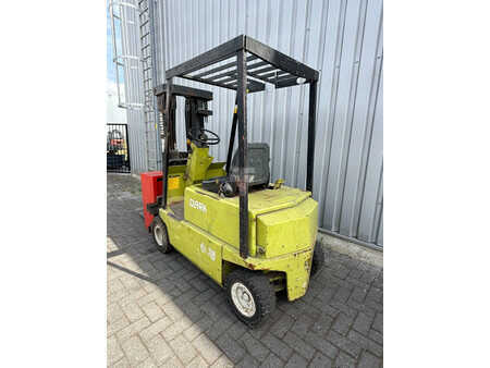 Eléctrico - 4 rodas 1991  Clark EM 15 SN Elektrische Heftruck (2)