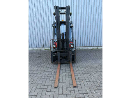 Gasoltruck 2008  Linde H30T LPG Heftruck originele draaiuren! (10)