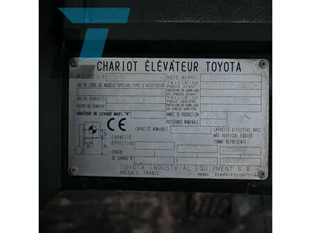 Chariots élévateurs GPL 2008  Toyota 02-8FGJF35 LPG Heftruck (16)