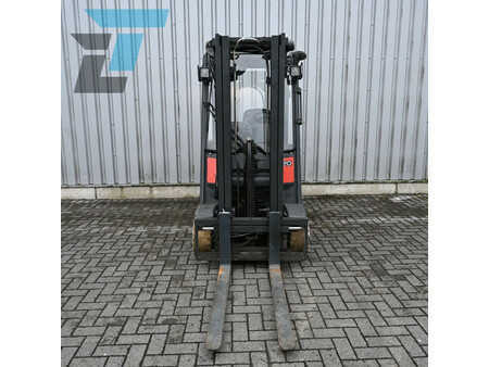 LPG VZV 2009  Linde H20T LPG Heftruck (10)