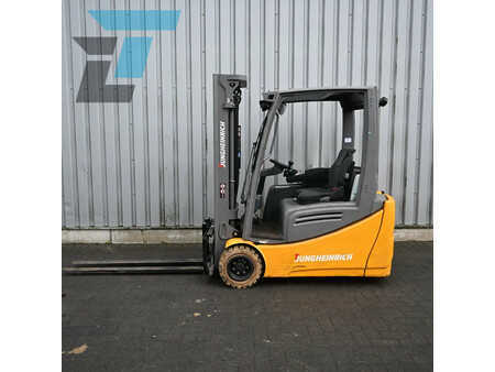 El Truck - 3-hjul 2018  Jungheinrich EFG 220 Elektrische heftruck (1)