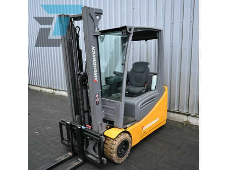 El Truck - 3-hjul 2018  Jungheinrich EFG 220 Elektrische heftruck (9)