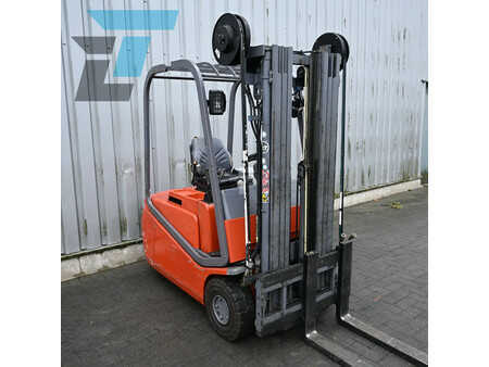 El truck - 3 hjulet 1999  BT CBE 1.5T Elektrische heftruck (11)