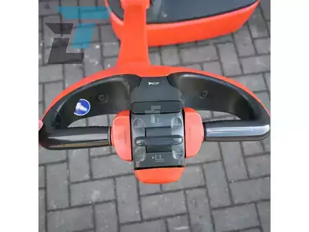 Stoccatori 2013  Linde L10 Elektrische stapelaar (9)