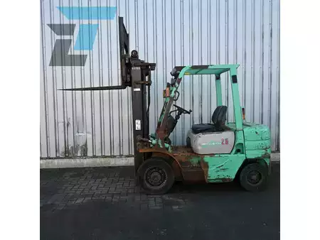 Diesel heftrucks 1998  Mitsubishi FD 25 Diesel heftruck (4)