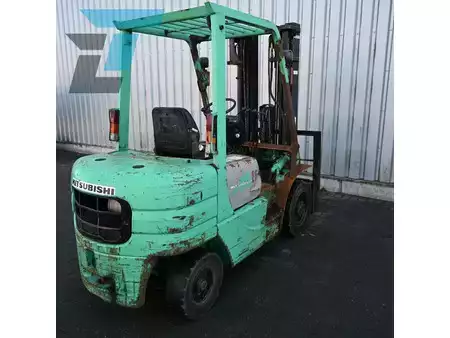 Diesel heftrucks 1998  Mitsubishi FD 25 Diesel heftruck (9)