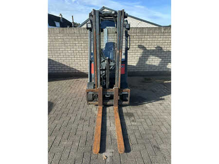 Diesel truck 2007  Linde H20D (10)