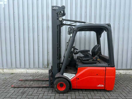 Elektro 4 Rad 2012  Linde E18-01 Elektrische Heftruck (1)
