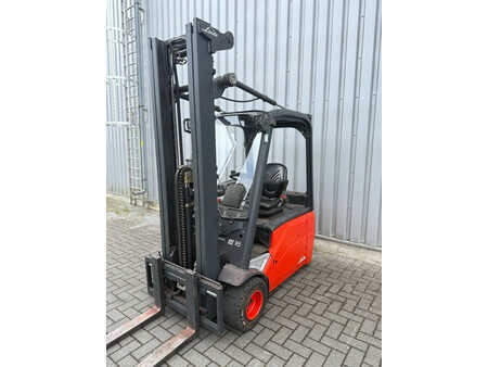 Elektro 4 Rad 2012  Linde E18-01 Elektrische Heftruck (12)