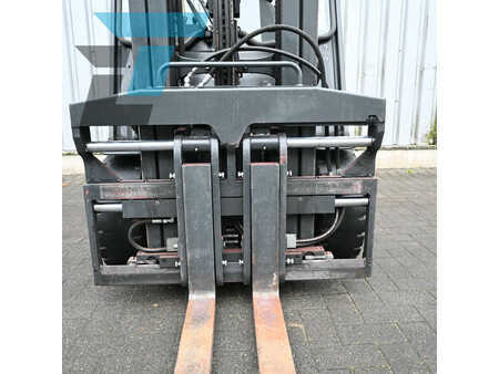 4-wiel elektrische heftrucks 2019  Linde E25-01 Elektrische Heftruck (13)