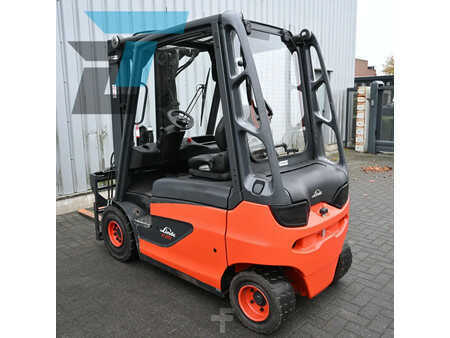 4-wiel elektrische heftrucks 2019  Linde E25-01 Elektrische Heftruck (8)