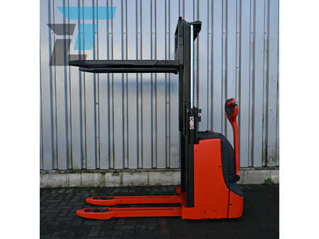 Stapelaars 2020  Linde D06 Elektrische stapelaar (5)