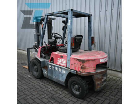 Chariots élévateurs à essence 2000  Nissan NJ02M20 Benzine heftruck (3)