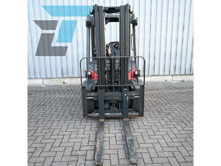 LPG VZV 2015  Linde H30T LPG Heftruck (8)