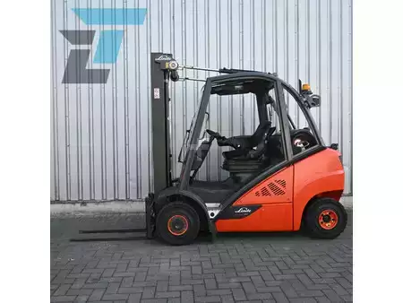 LPG Forklifts 2017  Linde H25T-02 Linde H25T-02 LPG Heftruck (1)