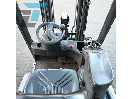 Electric - 3 wheels 2017  Linde E14-02 Elektrische heftruck (16)