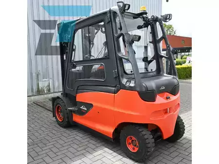 Chariots électriques à 4 roues 2018  Linde E50HL-01 Elektrische heftruck (7)