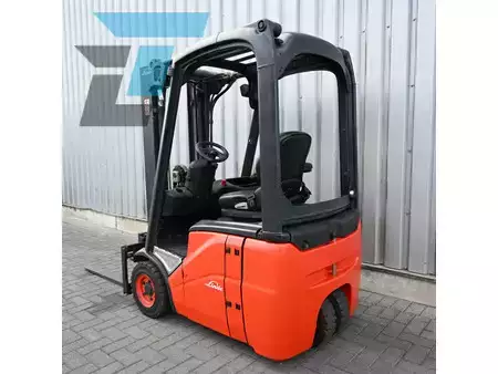 Chariots électriques à 3 roues 2013  Linde E12-01 Elektrische heftruck (3)