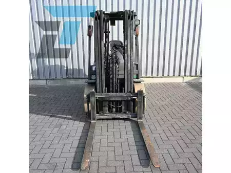 Chariots élévateurs GPL 2016  TCM FHG30T3 TCM FHG30T3 LPG Heftruck (10)