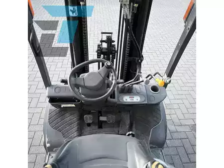 Chariots élévateurs GPL 2016  TCM FHG30T3 TCM FHG30T3 LPG Heftruck (13)