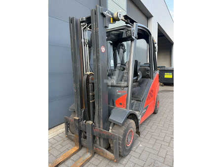 Carretilla elevadora GLP 2013  Linde H25T-02 LPG Heftruck (2)