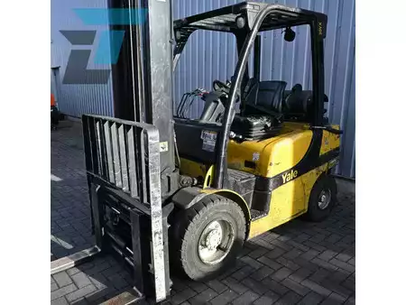 LPG heftrucks 2012  Yale GLP30VX V3045 LPG Heftruck (11)