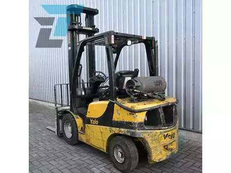 LPG heftrucks 2012  Yale GLP30VX V3045 LPG Heftruck (3)