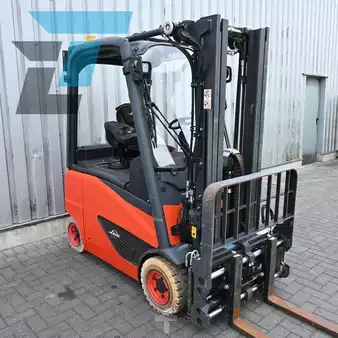 Chariots électriques à 4 roues 2018  Linde E16PH-02 (11)