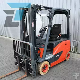 Chariots électriques à 4 roues 2018  Linde E16PH-02 (12)
