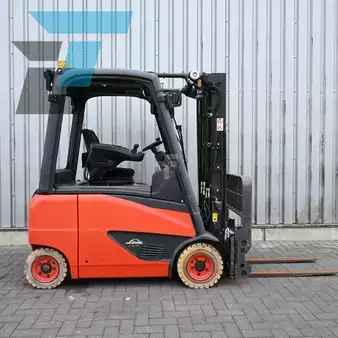 Chariots électriques à 4 roues 2018  Linde E16PH-02 (6)