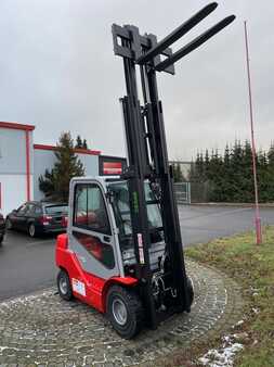 Propane Forklifts 2022  Cesab M325GV (2) 