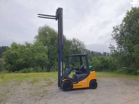 LPG Forklifts 2015  Jungheinrich TFG 425 S (3)